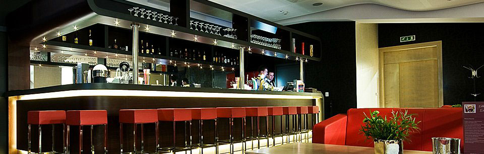 POZNANSKI гатэлі ў Польшчы Познані апартаменты рэстаран мерапрыемствы