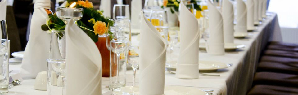 POZNANSKI гатэлі ў Польшчы Познані апартаменты рэстаран мерапрыемствы