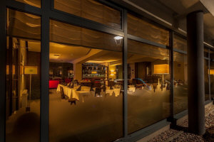 POZNANSKI гатэлі ў Польшчы Познані апартаменты рэстаран мерапрыемствы