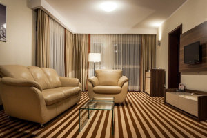 POZNANSKI гатэлі ў Польшчы Познані апартаменты рэстаран мерапрыемствы