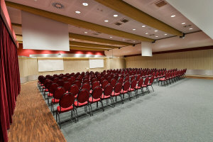 POZNANSKI гатэлі ў Польшчы Познані апартаменты рэстаран мерапрыемствы